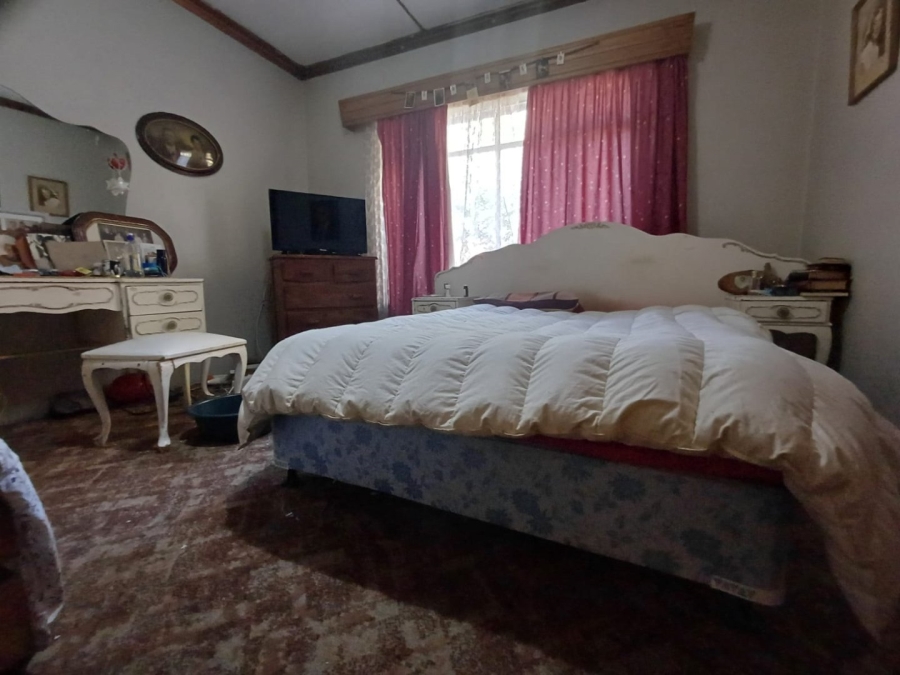 5 Bedroom Property for Sale in Oudorp North West
